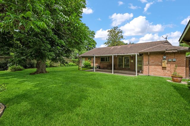 7103 Pella Drive, Houston, TX 77036