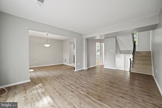 9328 HUMPHRIES DR, Burke, VA 22015