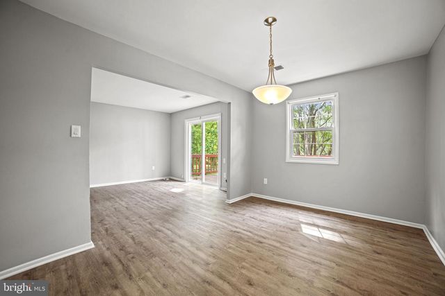 9328 HUMPHRIES DR, Burke, VA 22015