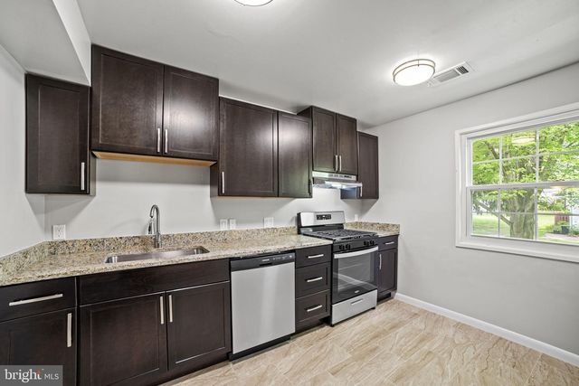 9328 HUMPHRIES DR, Burke, VA 22015