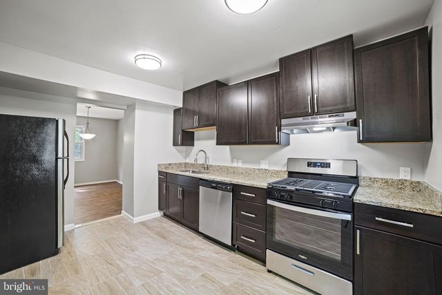 9328 HUMPHRIES DR, Burke, VA 22015