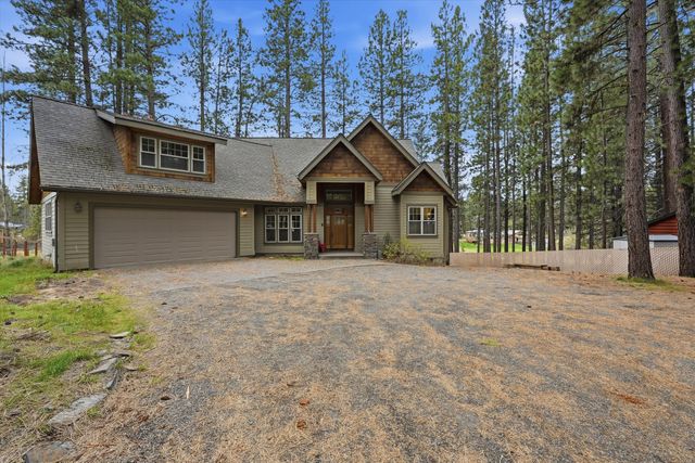 17179 Island Loop Way, Bend, OR 97707