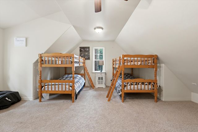 17179 Island Loop Way, Bend, OR 97707