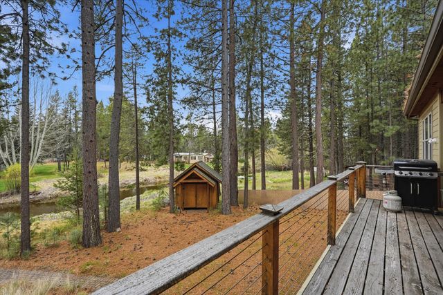 17179 Island Loop Way, Bend, OR 97707
