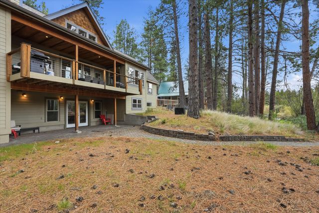 17179 Island Loop Way, Bend, OR 97707