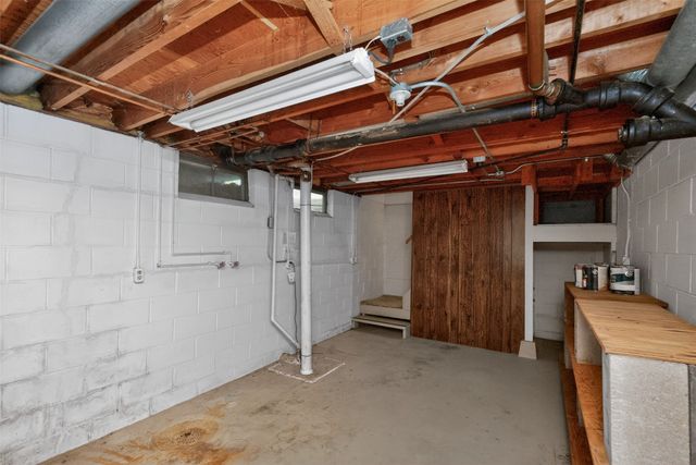 3901 SW 31st Street, Des Moines, IA 50321