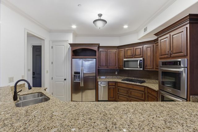 65 E Pontotoc Ave Apt 303, Memphis, TN 38103