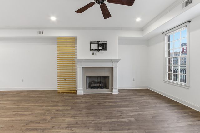 65 E Pontotoc Ave Apt 303, Memphis, TN 38103