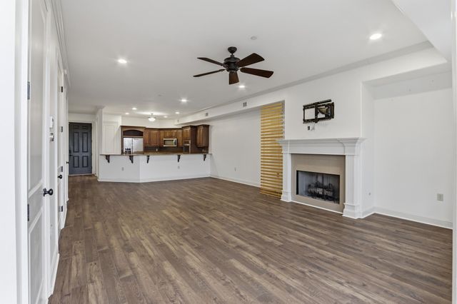 65 E Pontotoc Ave Apt 303, Memphis, TN 38103