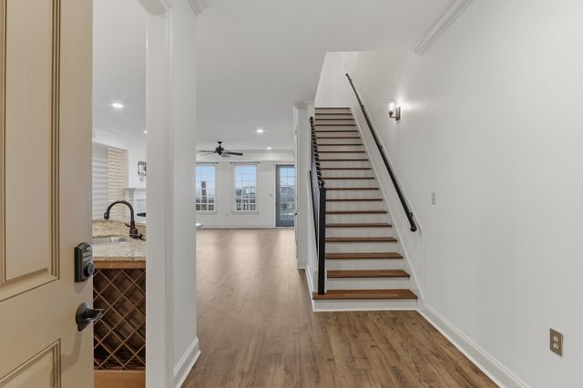 65 E Pontotoc Ave Apt 303, Memphis, TN 38103