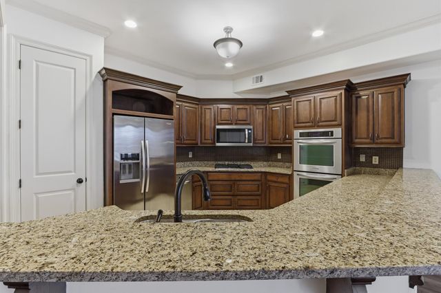 65 E Pontotoc Ave Apt 303, Memphis, TN 38103