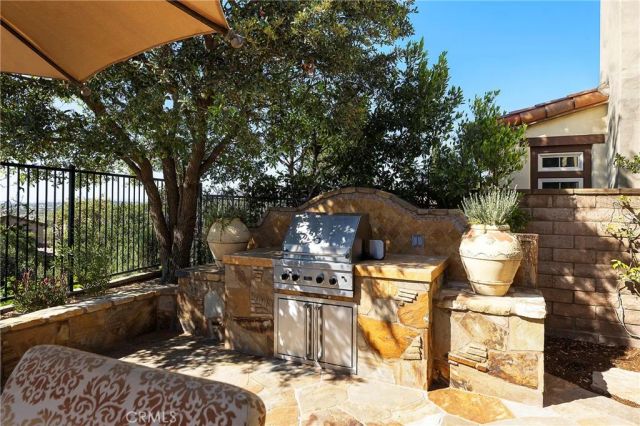 9 Sandalo Court, Ladera Ranch, CA 92694