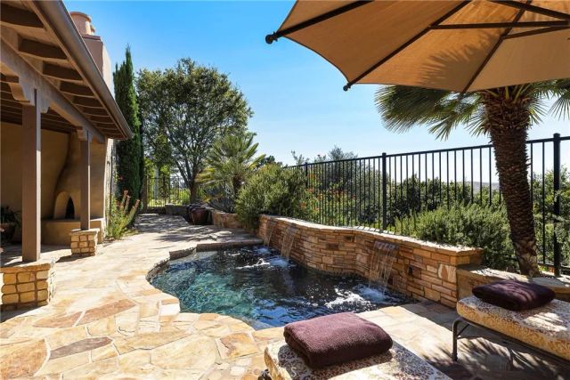 9 Sandalo Court, Ladera Ranch, CA 92694