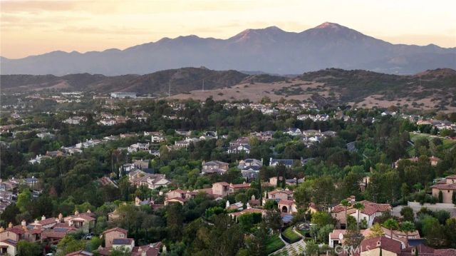 9 Sandalo Court, Ladera Ranch, CA 92694