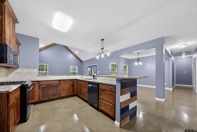 13812 E Highway 64, Tyler, TX 75707