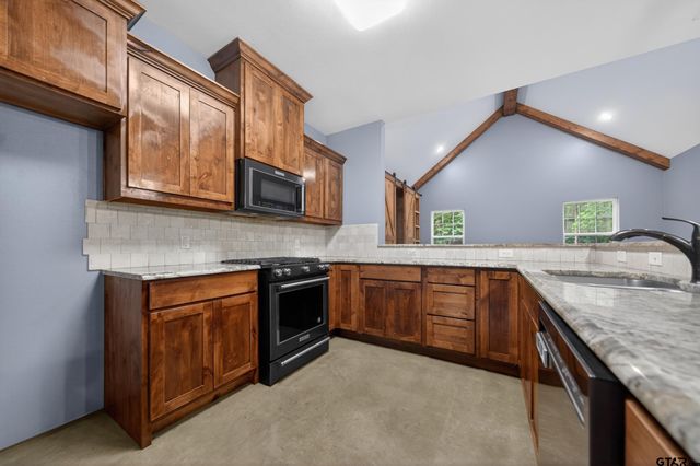 13812 E Highway 64, Tyler, TX 75707