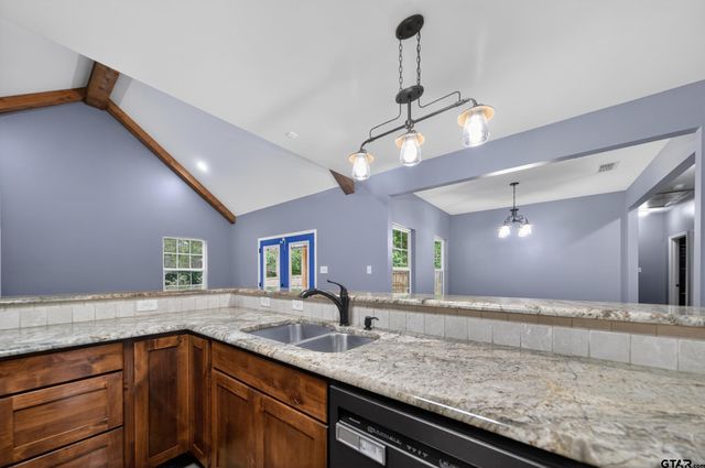 13812 E Highway 64, Tyler, TX 75707