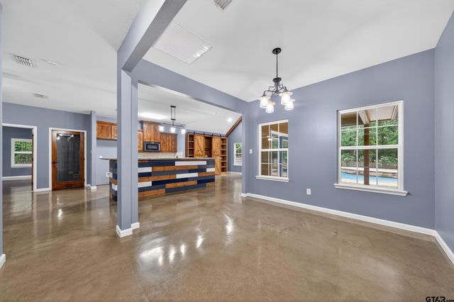 13812 E Highway 64, Tyler, TX 75707
