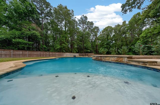 13812 E Highway 64, Tyler, TX 75707