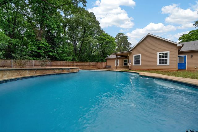 13812 E Highway 64, Tyler, TX 75707