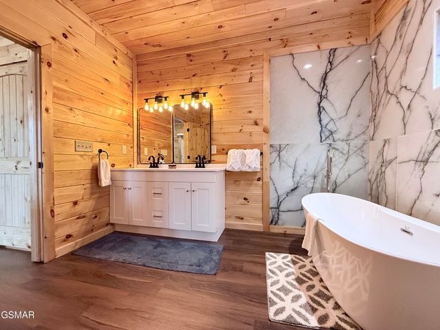 735 Timberlake Circle, Sevierville, TN 37876