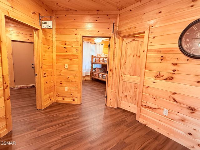 735 Timberlake Circle, Sevierville, TN 37876