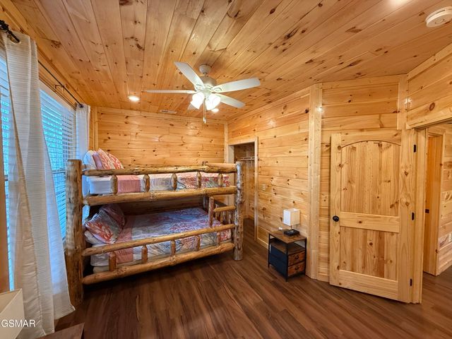 735 Timberlake Circle, Sevierville, TN 37876