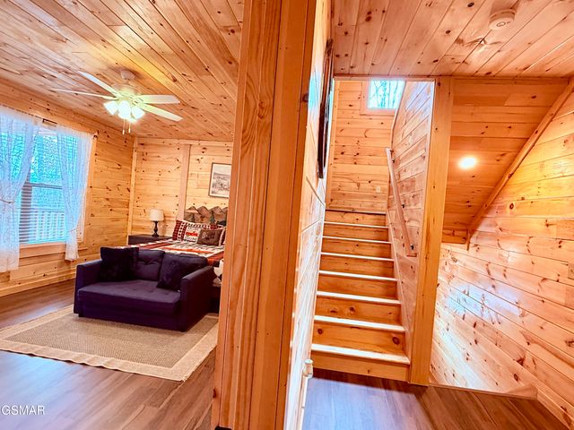 735 Timberlake Circle, Sevierville, TN 37876