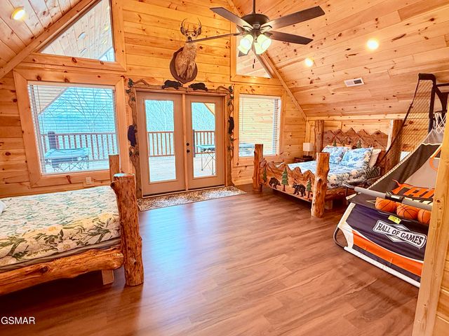 735 Timberlake Circle, Sevierville, TN 37876