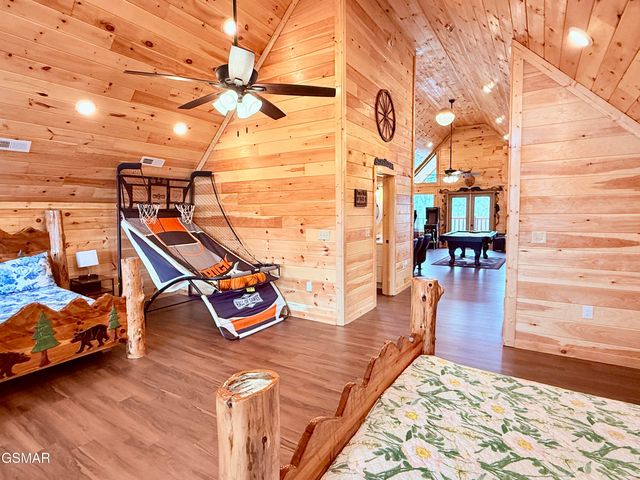 735 Timberlake Circle, Sevierville, TN 37876