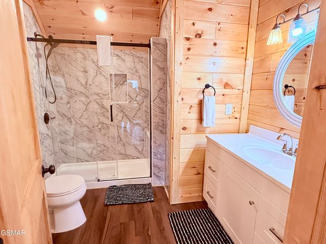 735 Timberlake Circle, Sevierville, TN 37876