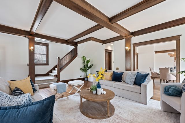 841 Prospect Avenue, Winnetka, IL 60093
