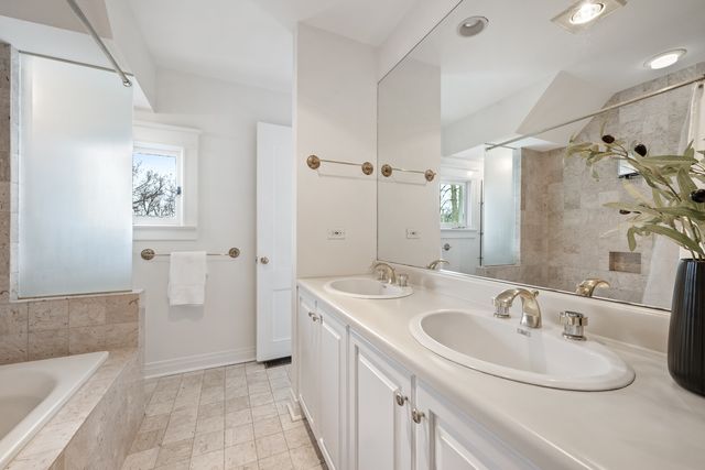 841 Prospect Avenue, Winnetka, IL 60093