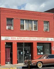 2560 International Blvd., Oakland, CA 94601