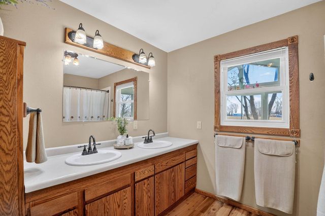 11145 Kimball Avenue, Waterloo, IA 50701