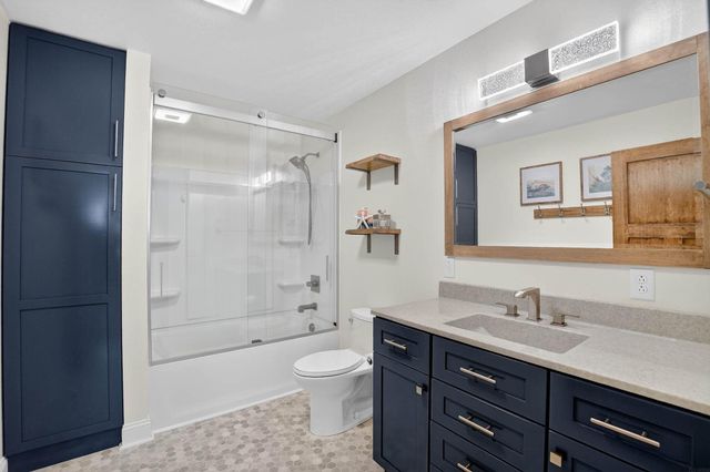 11145 Kimball Avenue, Waterloo, IA 50701