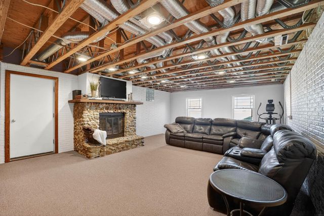 11145 Kimball Avenue, Waterloo, IA 50701