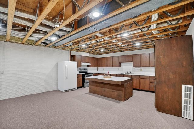 11145 Kimball Avenue, Waterloo, IA 50701