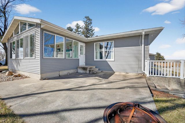 11145 Kimball Avenue, Waterloo, IA 50701