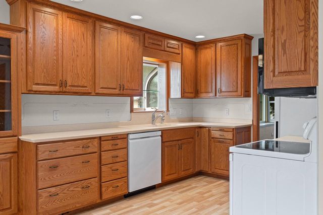2721 Ray PLACE, La Crosse, WI 54601
