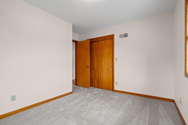 2721 Ray PLACE, La Crosse, WI 54601