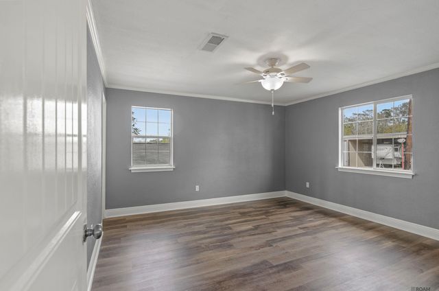 18210 Cooper St, Port Vincent, LA 70726