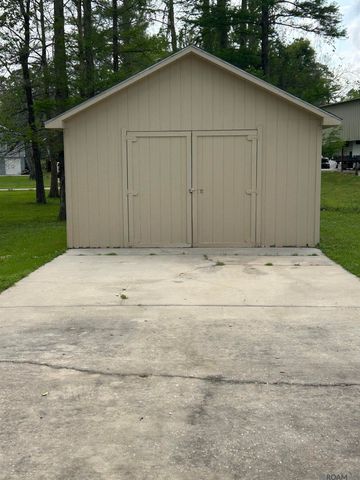 18210 Cooper St, Port Vincent, LA 70726