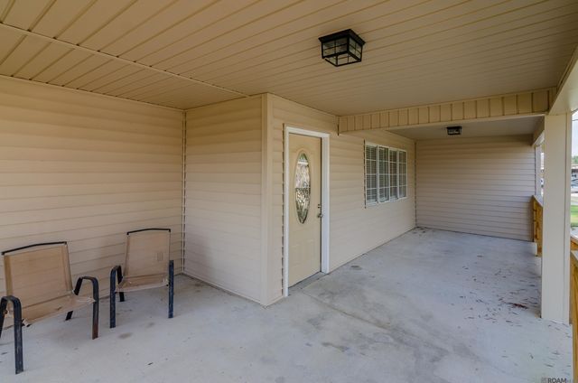 18210 Cooper St, Port Vincent, LA 70726