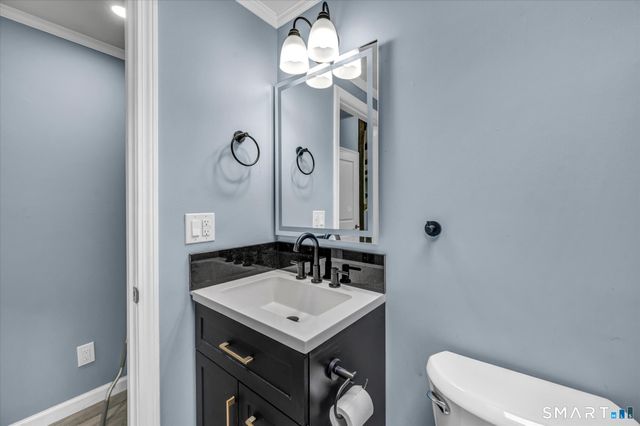 19 Smithfield Avenue, Meriden, CT 06451