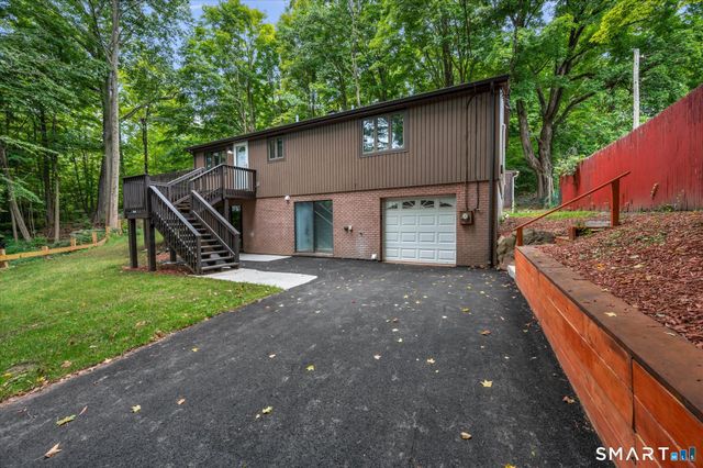19 Smithfield Avenue, Meriden, CT 06451
