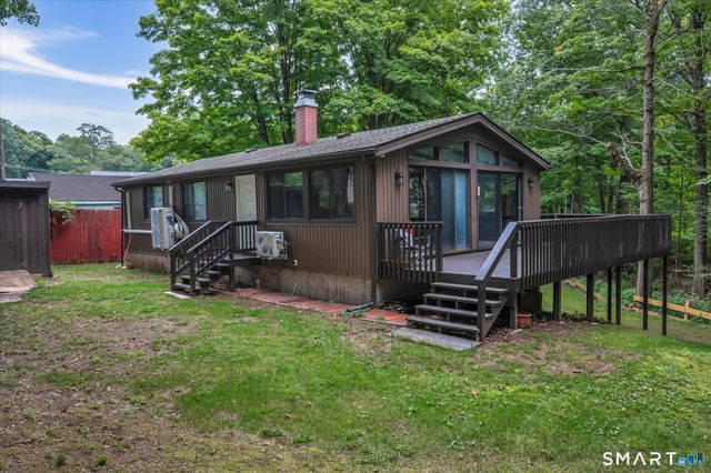 19 Smithfield Avenue, Meriden, CT 06451