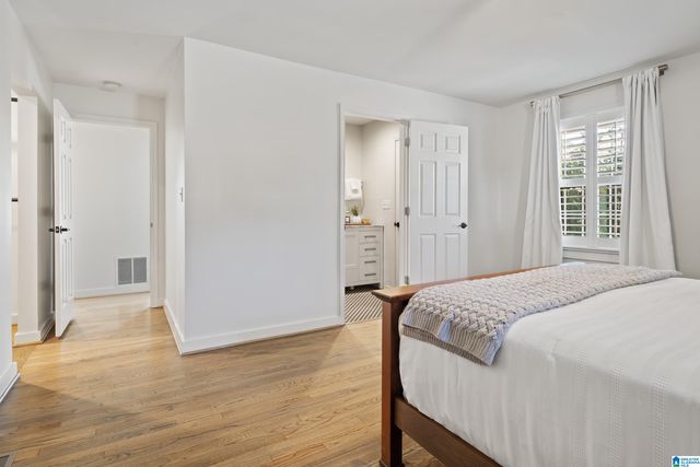 2129 RIDGEVIEW DRIVE, Vestavia Hills, AL 35216