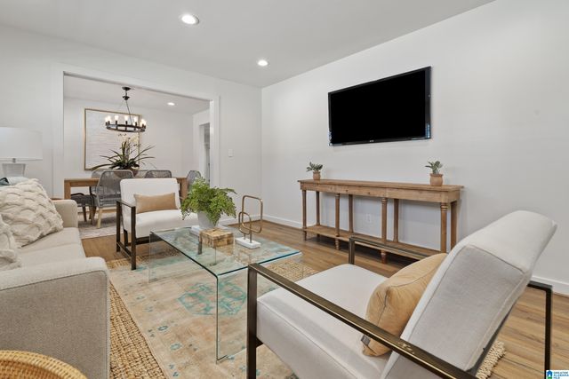 2129 RIDGEVIEW DRIVE, Vestavia Hills, AL 35216