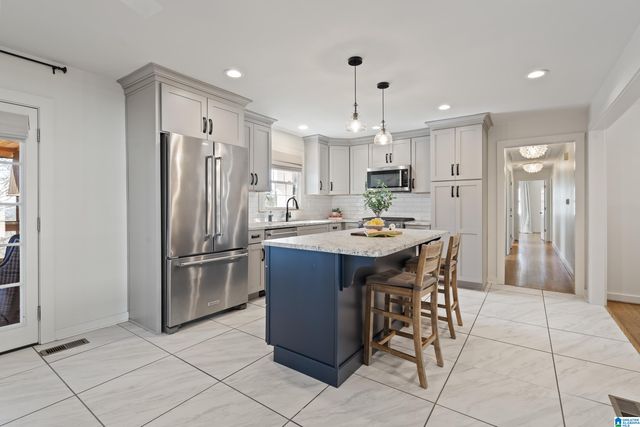 2129 RIDGEVIEW DRIVE, Vestavia Hills, AL 35216